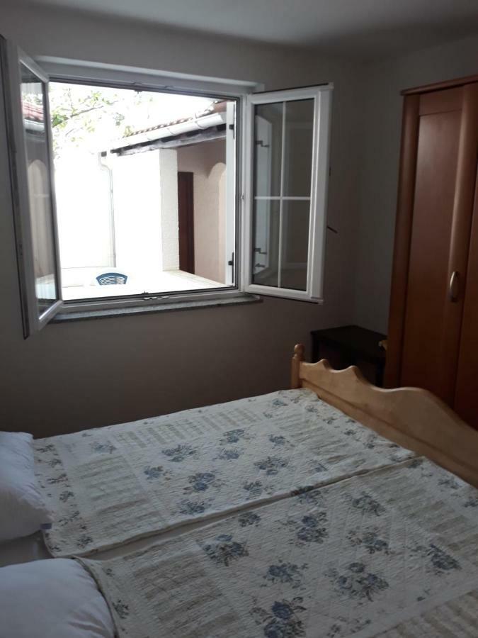 Apartman Grospic 2 Cesarica Εξωτερικό φωτογραφία